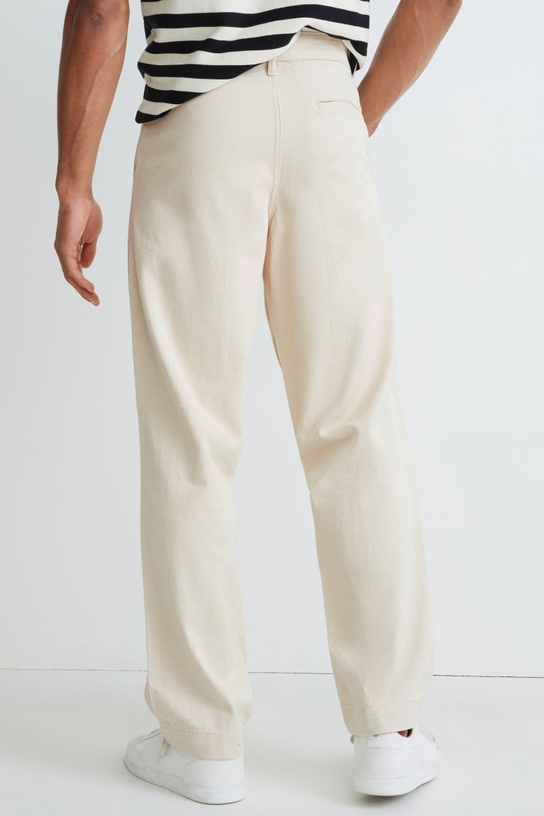 C&A Chinos Relaxed Fit Cradle To Cradle Certified® Gold Creme | 1852-VLPUD